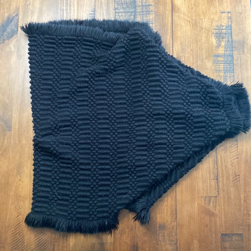 Black fringe shawl. One size.